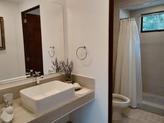 CityMax vende casa en residencial de San Miguel Dueñas - Image 5