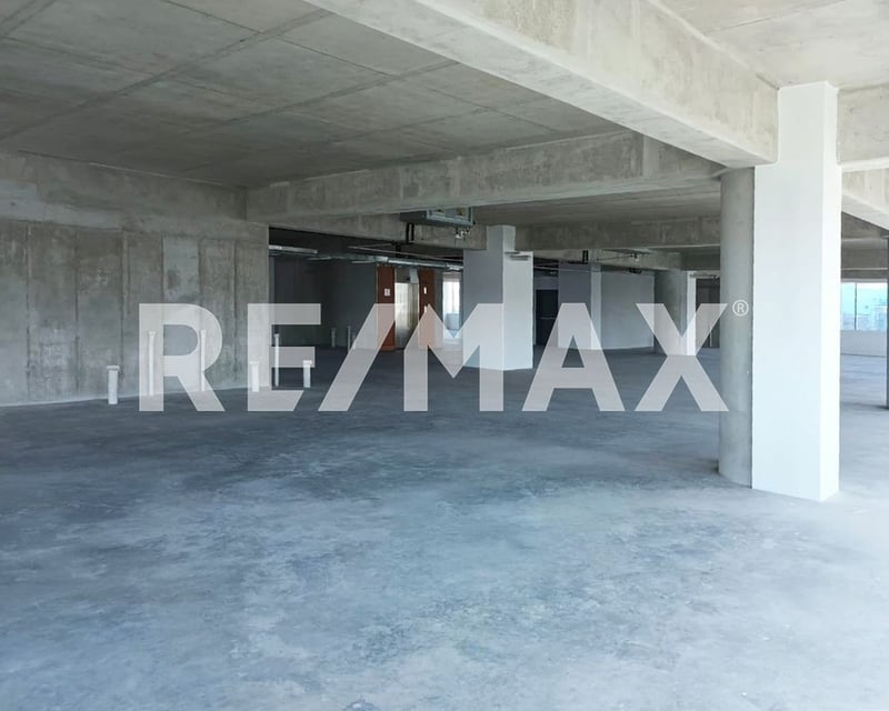 Oficina Planta Renta | Zona 9 | Grand Reforma 10