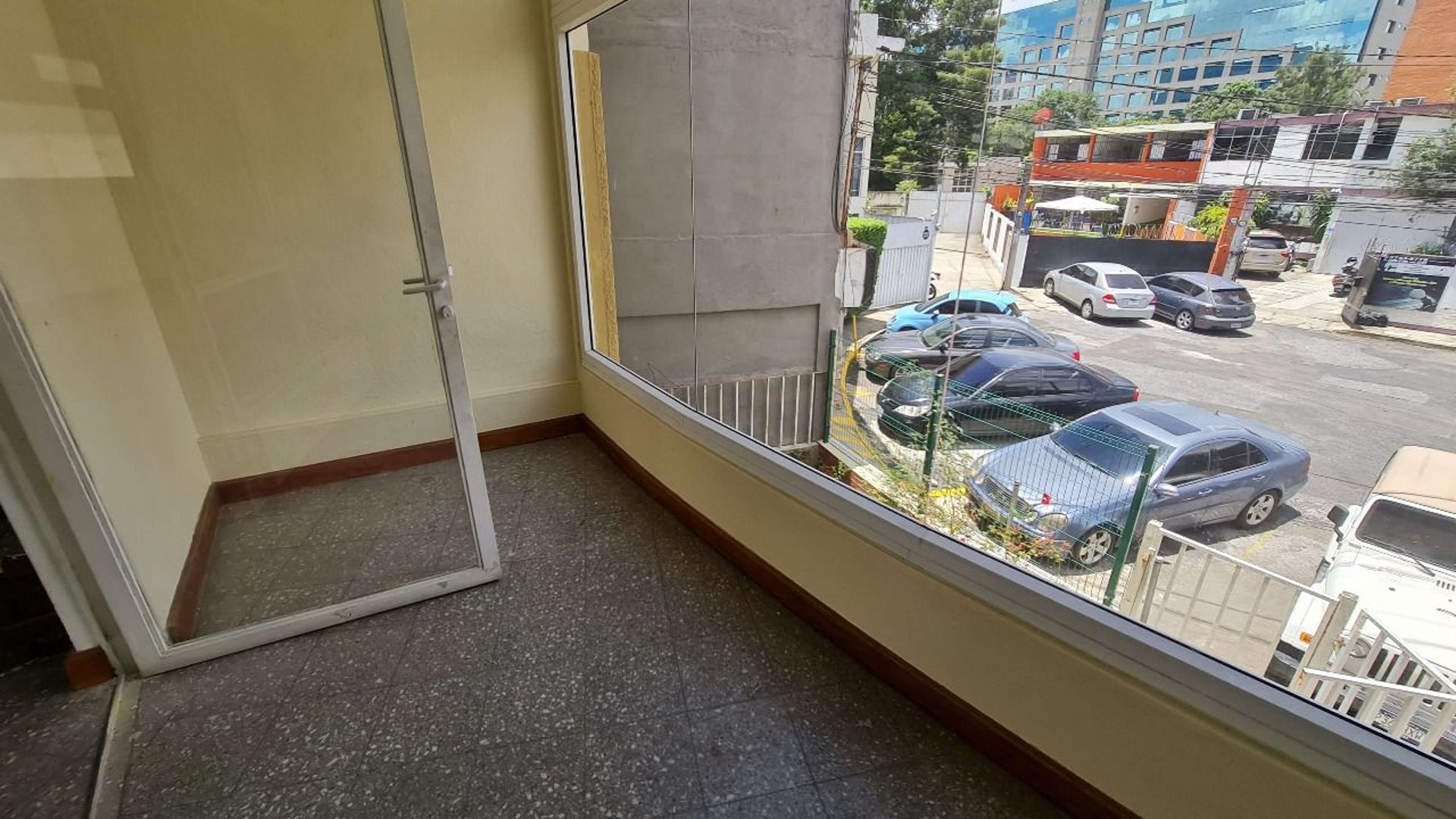 Casa en renta, en Zone 9 - Miniatura 14