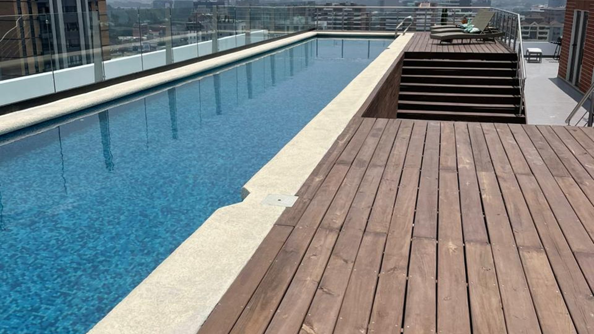 Apartamento en renta en zona 10 / Casalini Diagonal 6 - Miniatura 12