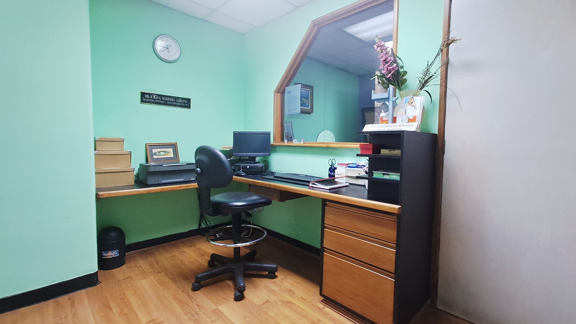 CLINICA MÉDICA  SANTA CLARA, ZONA 10 - Miniatura 2