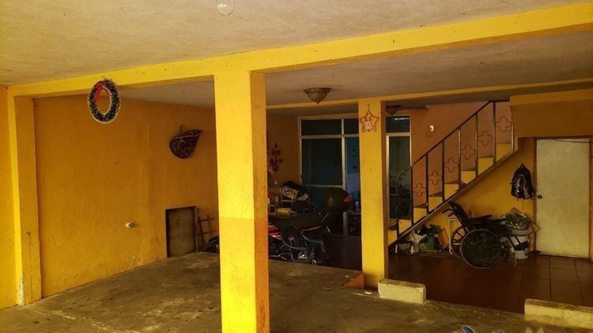 Amplia Casa en Venta en Colonia Toledo Zona 11