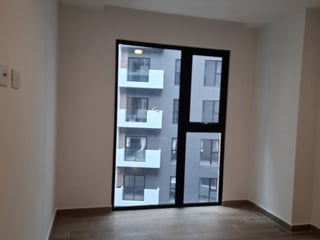 Apartamento en Renta de 1 Habitación en Parque 14 - 2