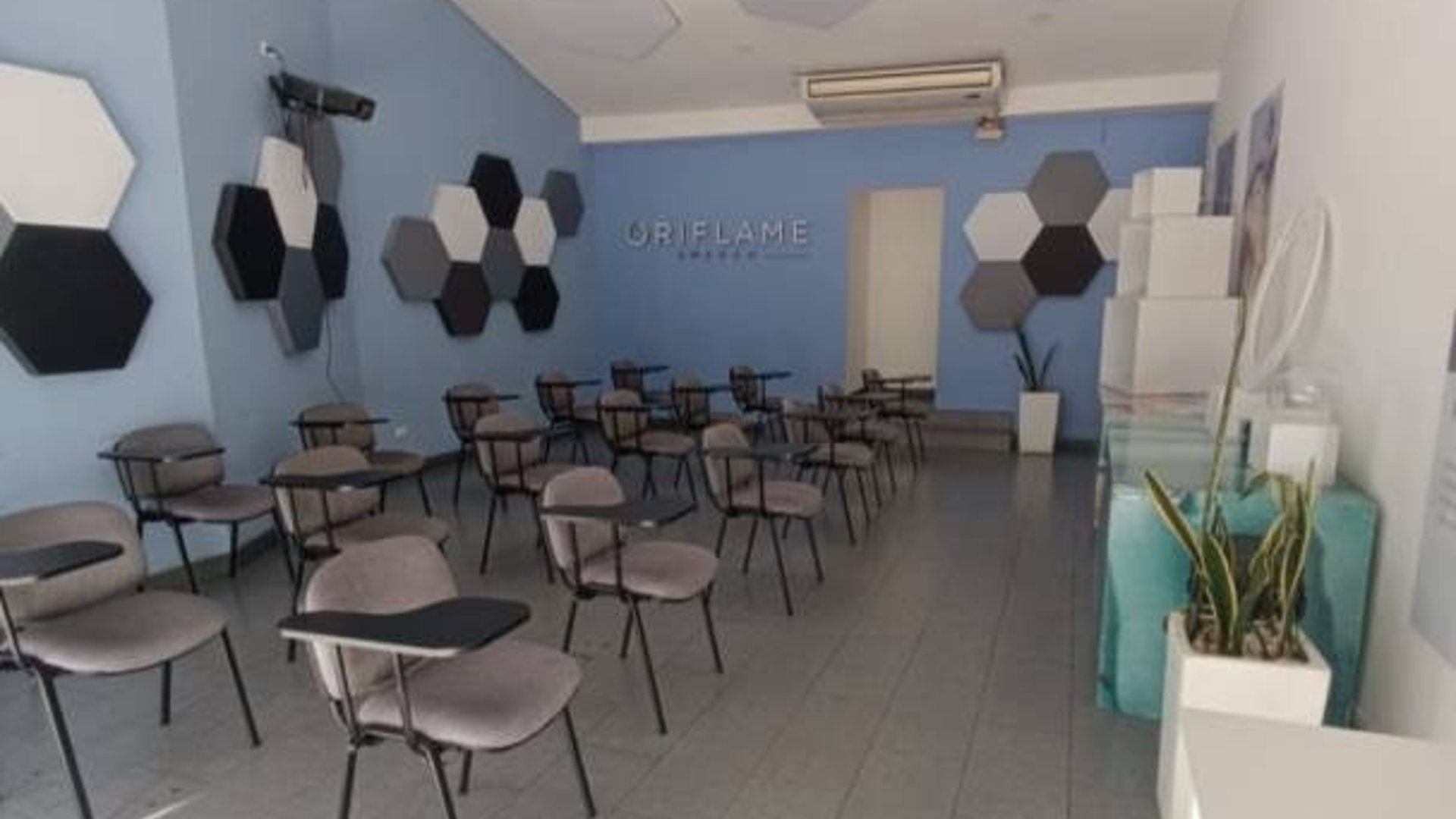 Edificio en Renta, Zona 09 (R10418) - Miniatura 17