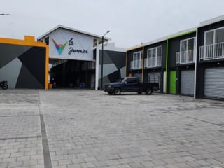 Local Comercial en Renta Plaza LA JAMAICA Amatitlán - 5
