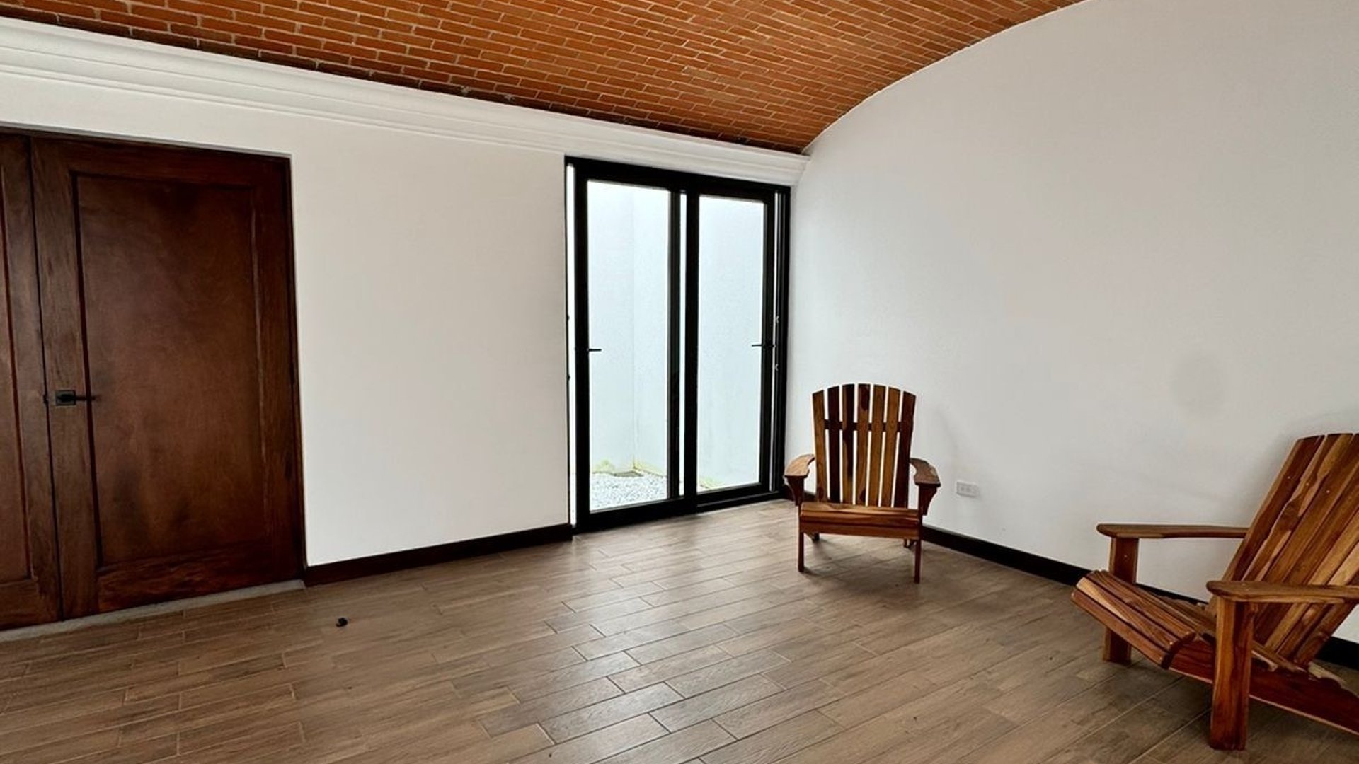 PRECIOSA CASA EN VENTA EN ANTIGUA - Miniatura 12
