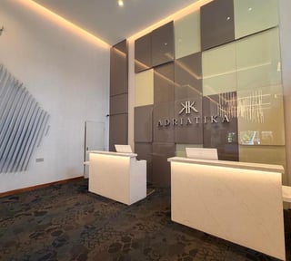 📍 APARTAMENTO AMUEBLADO EN RENTA – 3 HAB + A/C |  ADRIATIKA | ZONA 14