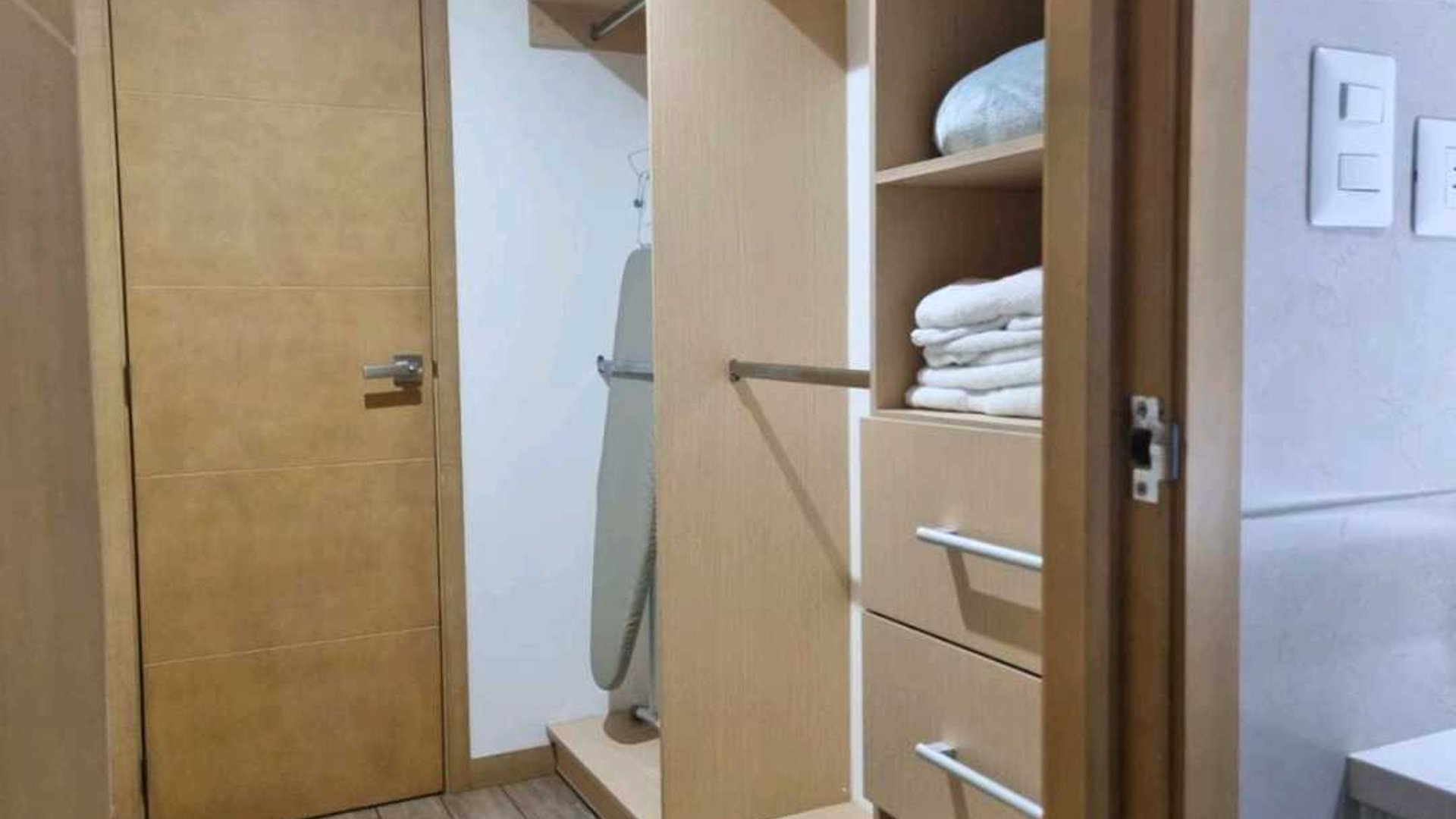 APARTAMENTO AMUEBLADO EN VENTA  ????Edificio City Haus, Zona 10 - Miniatura 10