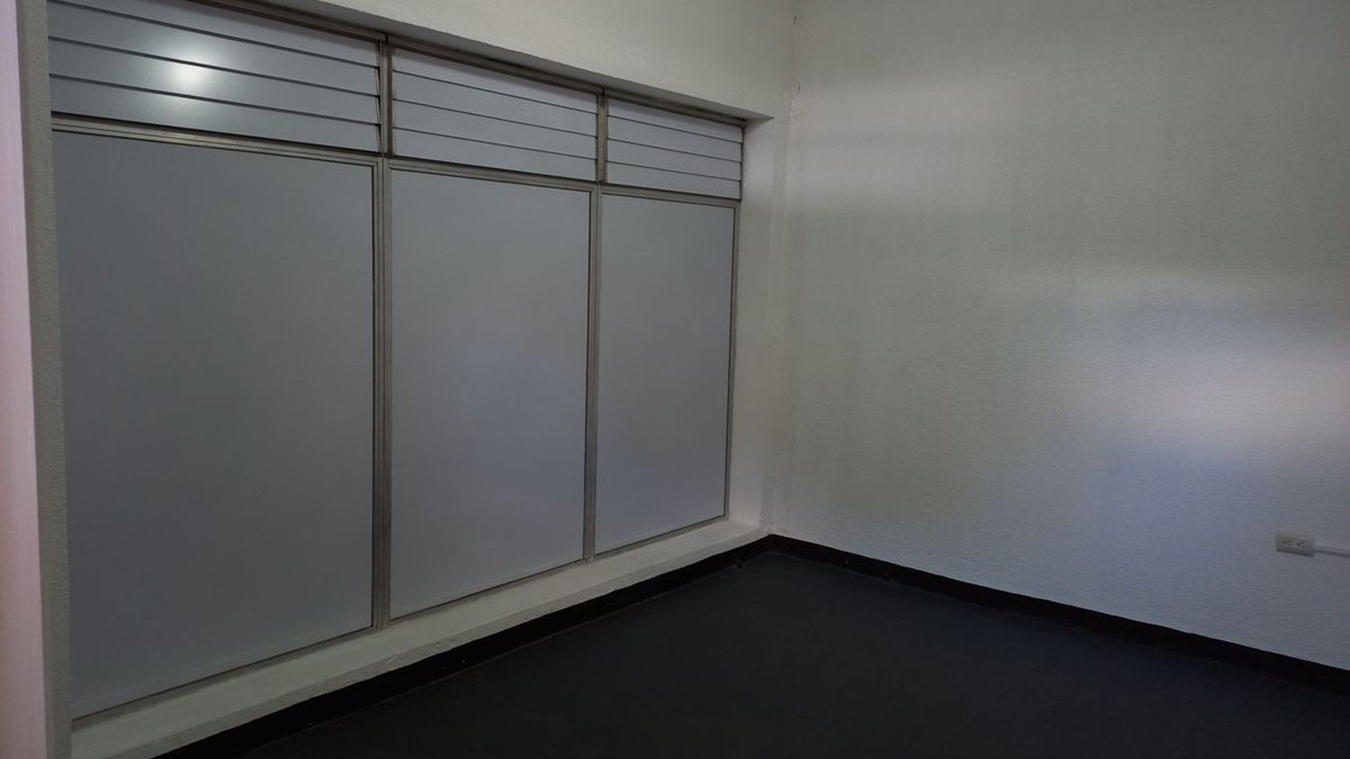 OFICINAS EN ALQUILER EN ZONA 3 LO DE BRAN - Miniatura 16