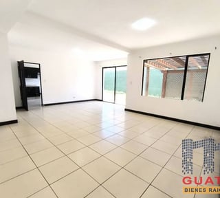 Casa en Venta, Carretera a El Salvador (V10144)