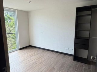 📍 APARTAMENTO EN RENTA – 3 HAB | EDIFICIO MONET | SCP - 5