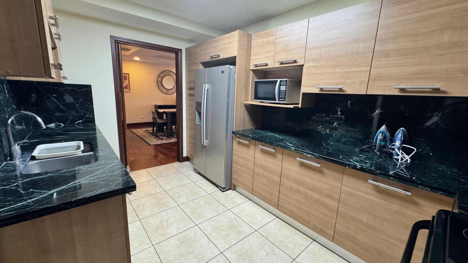 Apartamento amueblado en Renta zona 10 - Miniatura 3