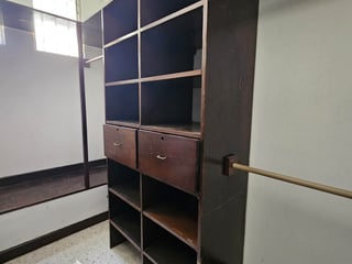 CASA PARA OFICINAS EN RENTA ZONA 14, CERCA DE LA CAÑADA - 3