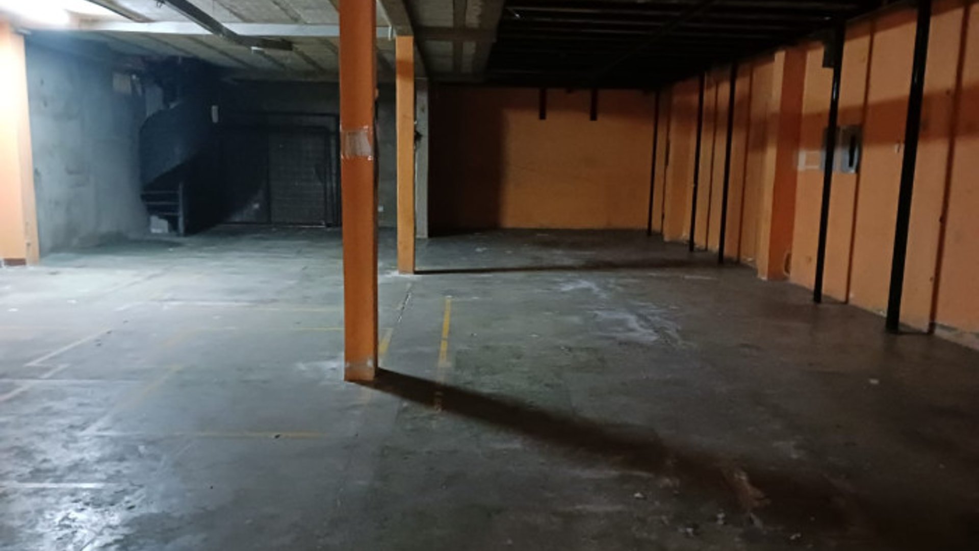 Edificio comercial en venta o renta en San Cristobal - Miniatura 2