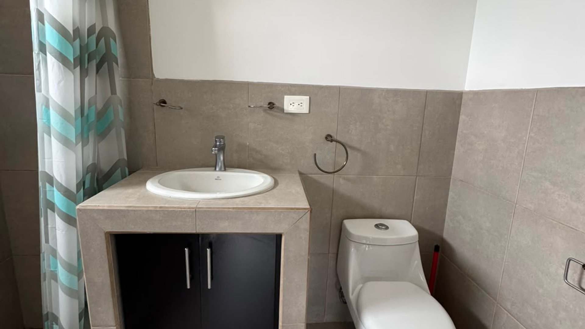 Rento apartamento en Edificio Hexa Cañada 16, Zona 16 - Miniatura 8