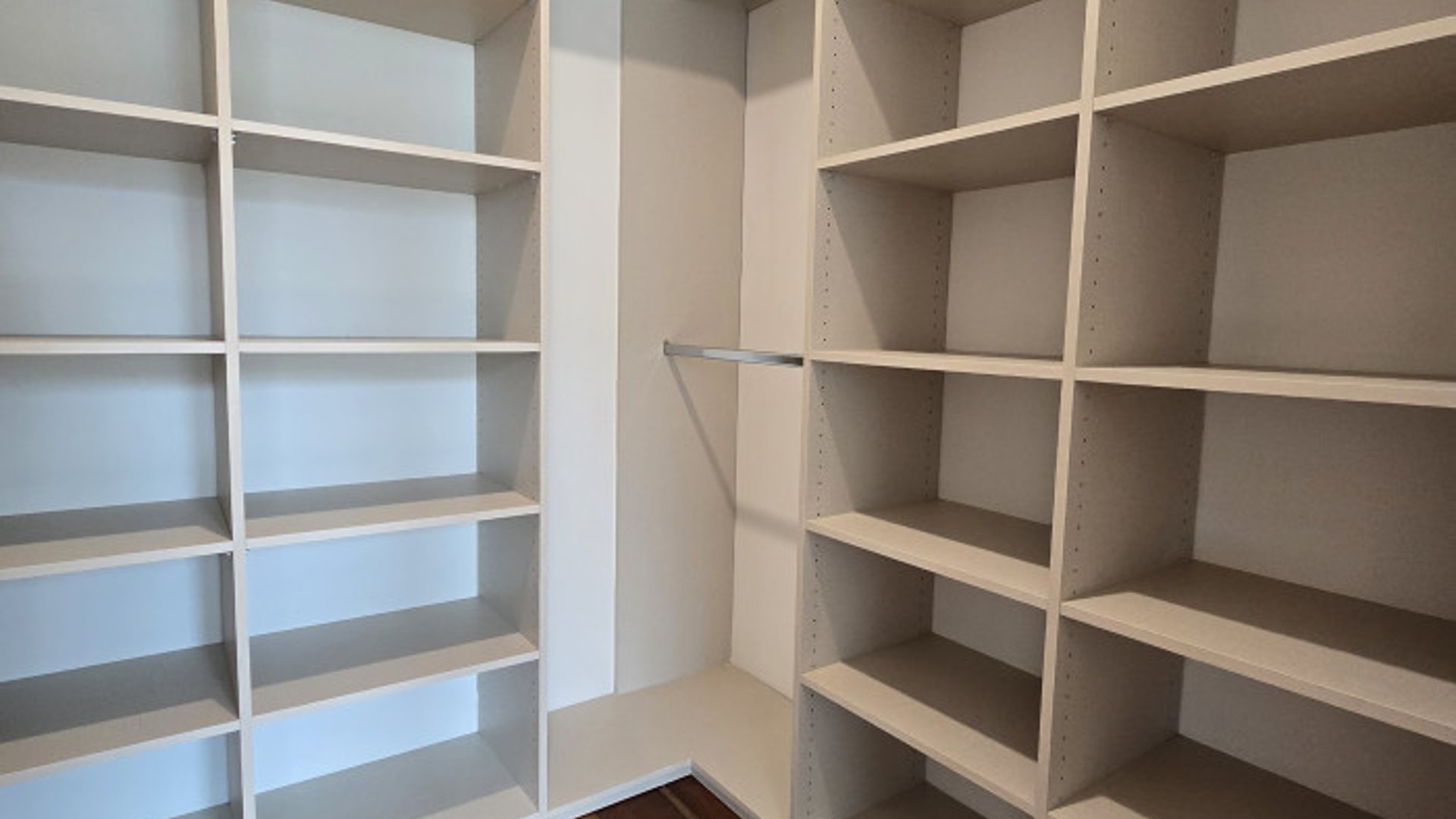 En venta exclusiva casa el Pulte Zona 16 Guatemala - Miniatura 17