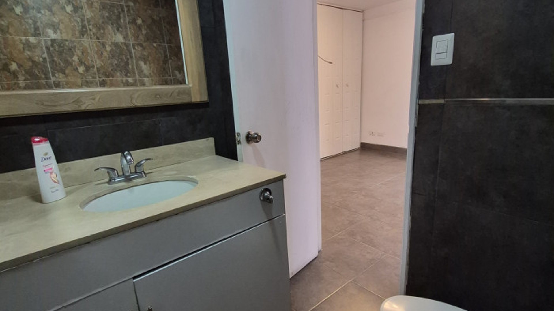 Apartamento semi amueblado renta zona 15 Vista Hermosa - Miniatura 9