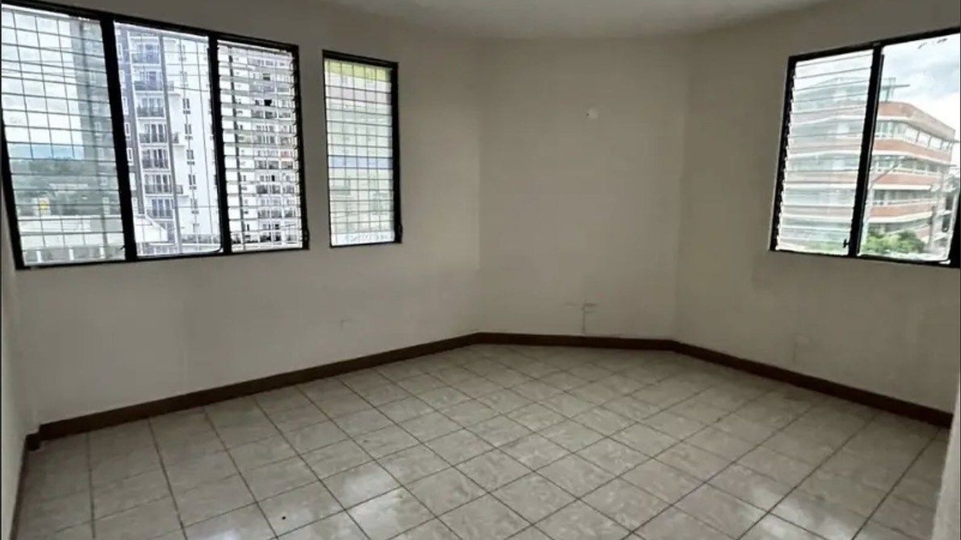 Edificio en Venta | Zona 5, Guatemala - Miniatura 2