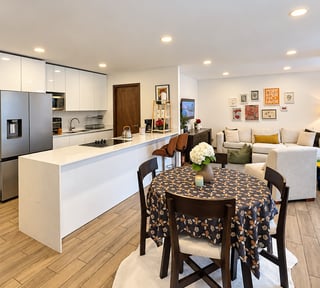 Exclusivo Apartamento boutique en Venta , Zona 15 –  Con Jardín Privado