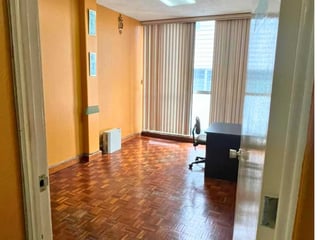 CLÍNICA EN RENTA – CENTRO MÉDICO I - 2