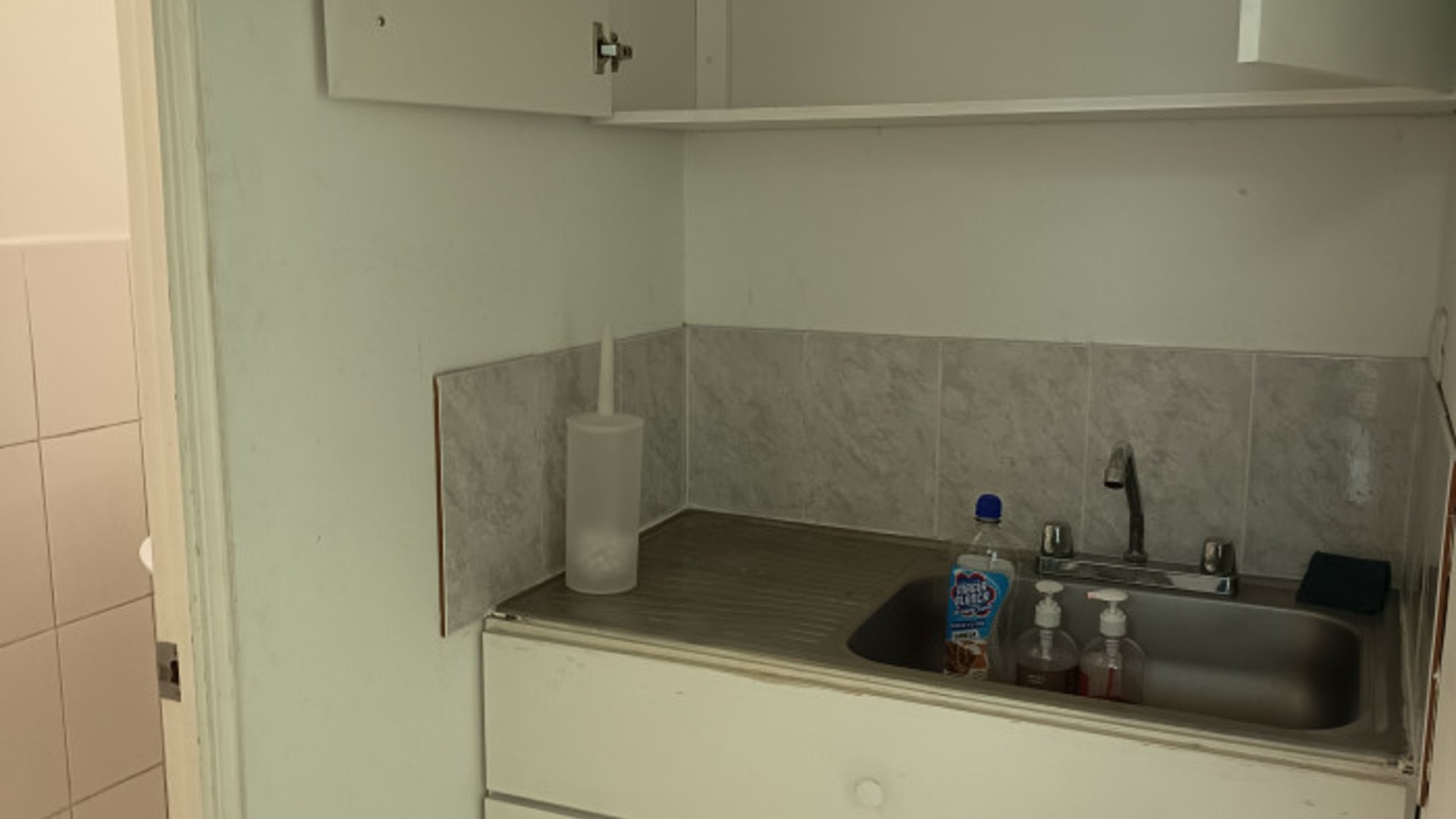 Oficina en Venta y/o renta en Zona 10 Zona Pradera - Miniatura 11