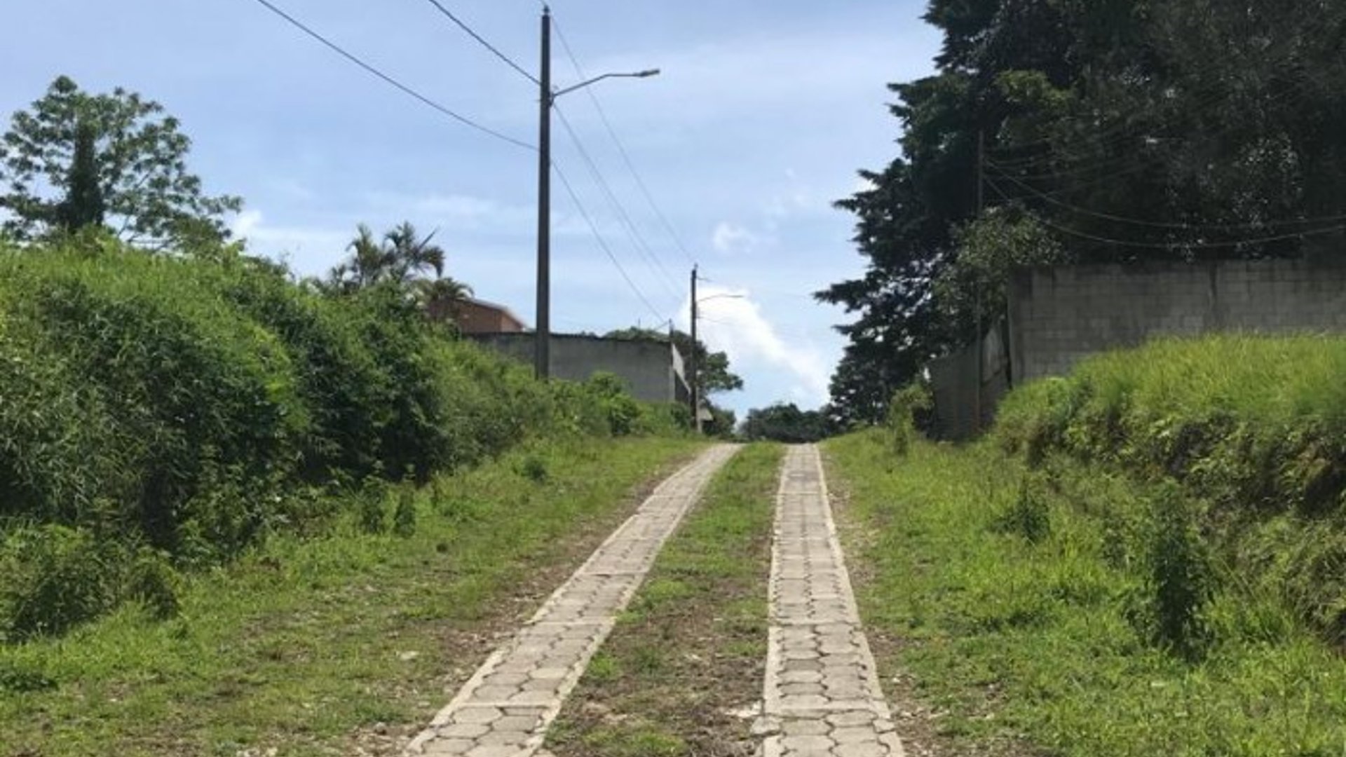 Vendo Terreno Residencial, ruta a Santa Elena Barillas