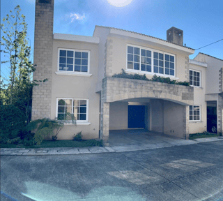 Casa en venta y renta en km 16.5