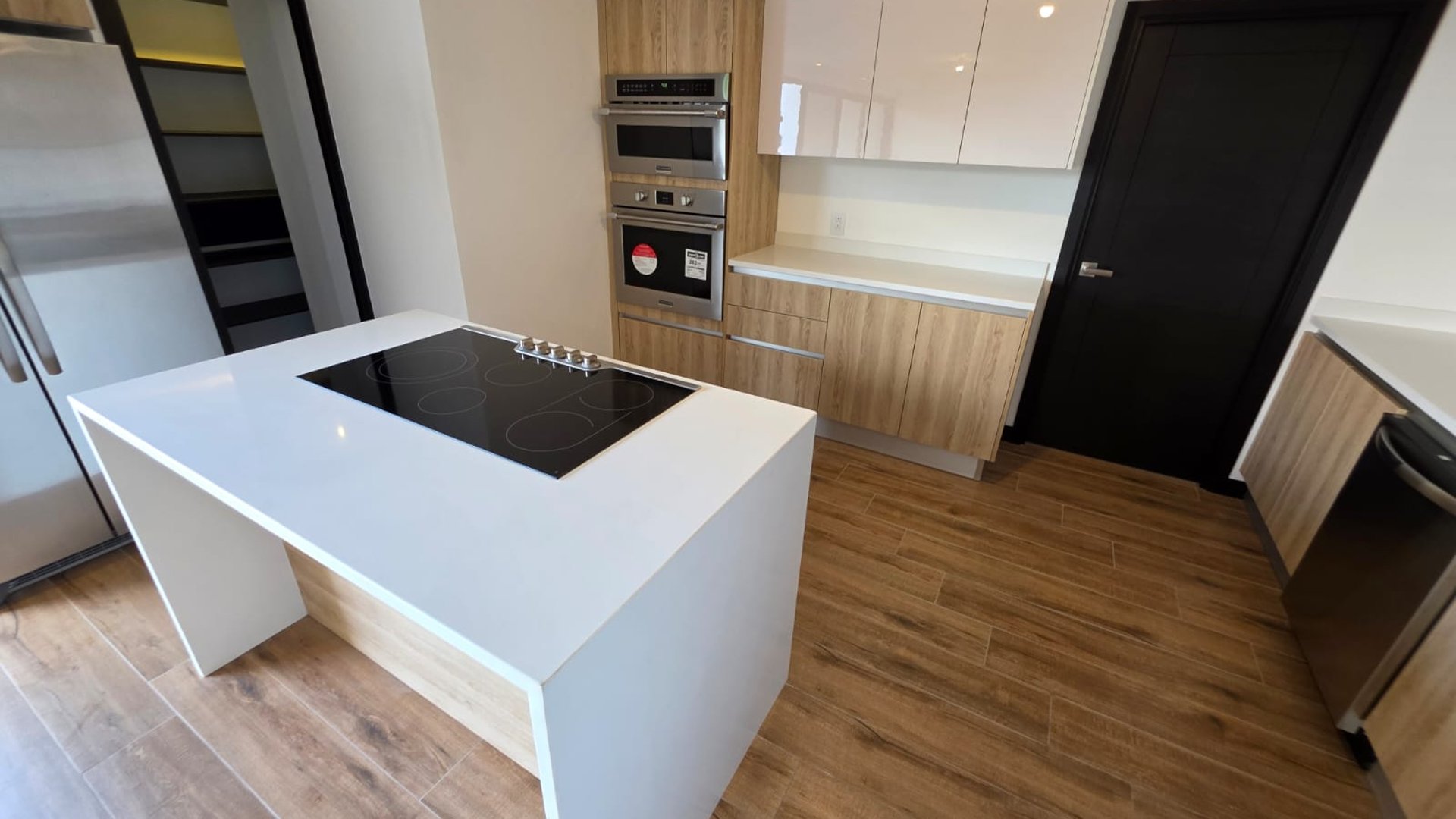Apartamento en venta de 3 habitaciones en z15 con Gimnasio  Ref-5216 - Miniatura 2