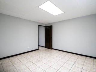 Oficina en Renta en Zona 4 - 3
