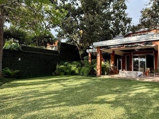 ENCINOS DE CAYALA / Casa en venta zona 16 - Image 2