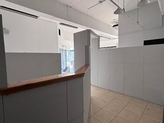 Oficina en Venta o Renta – Design Center, Zona 10 - 5