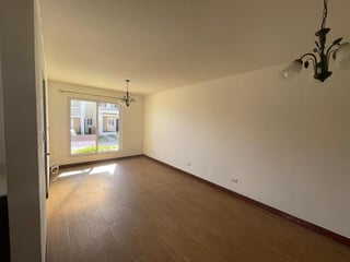 Casa en VENTA/ALQUILER en Residenciales Santa Elena - 2
