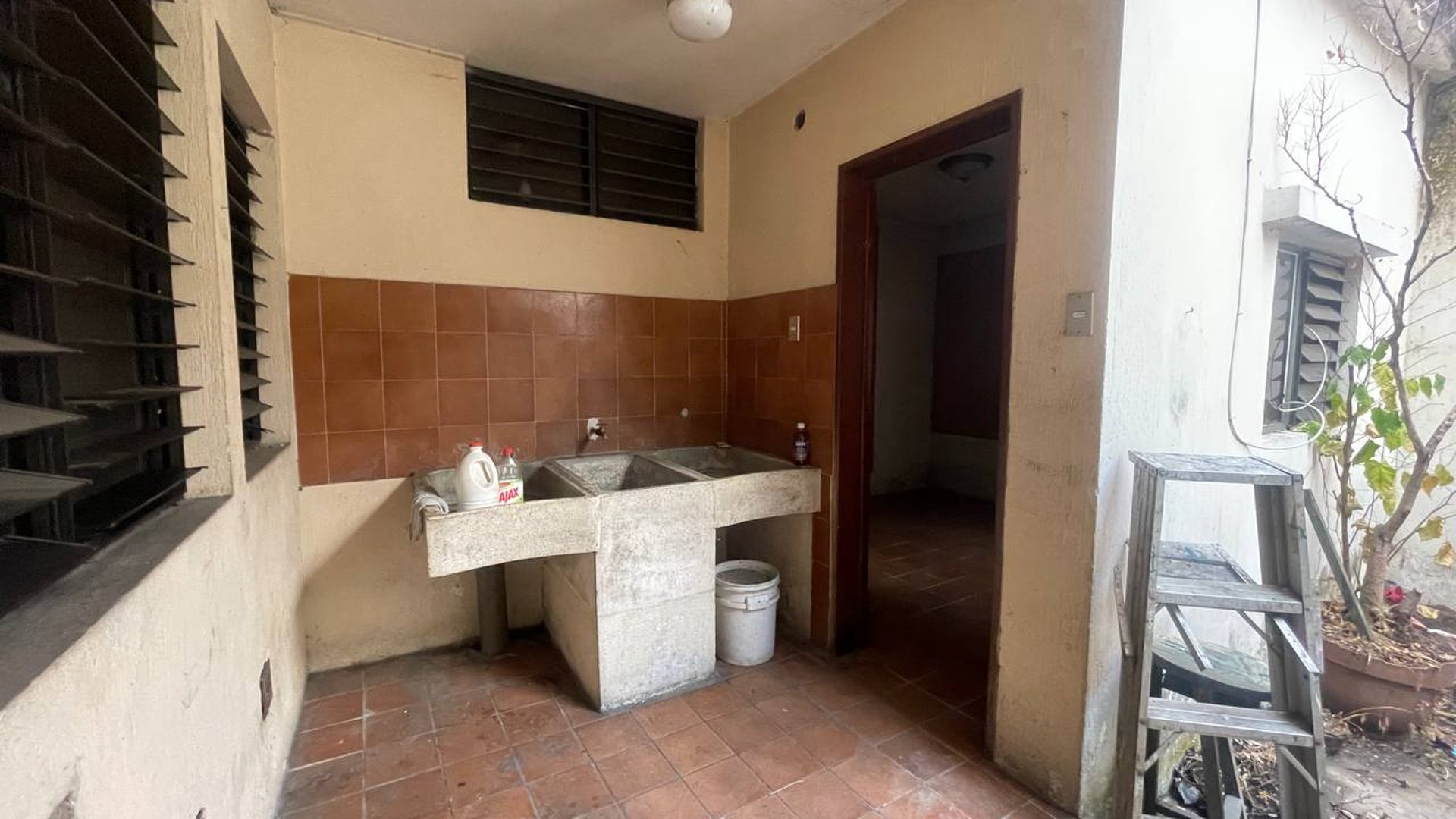 Casa en renta en 3ra avenida zona 2  - Miniatura 16