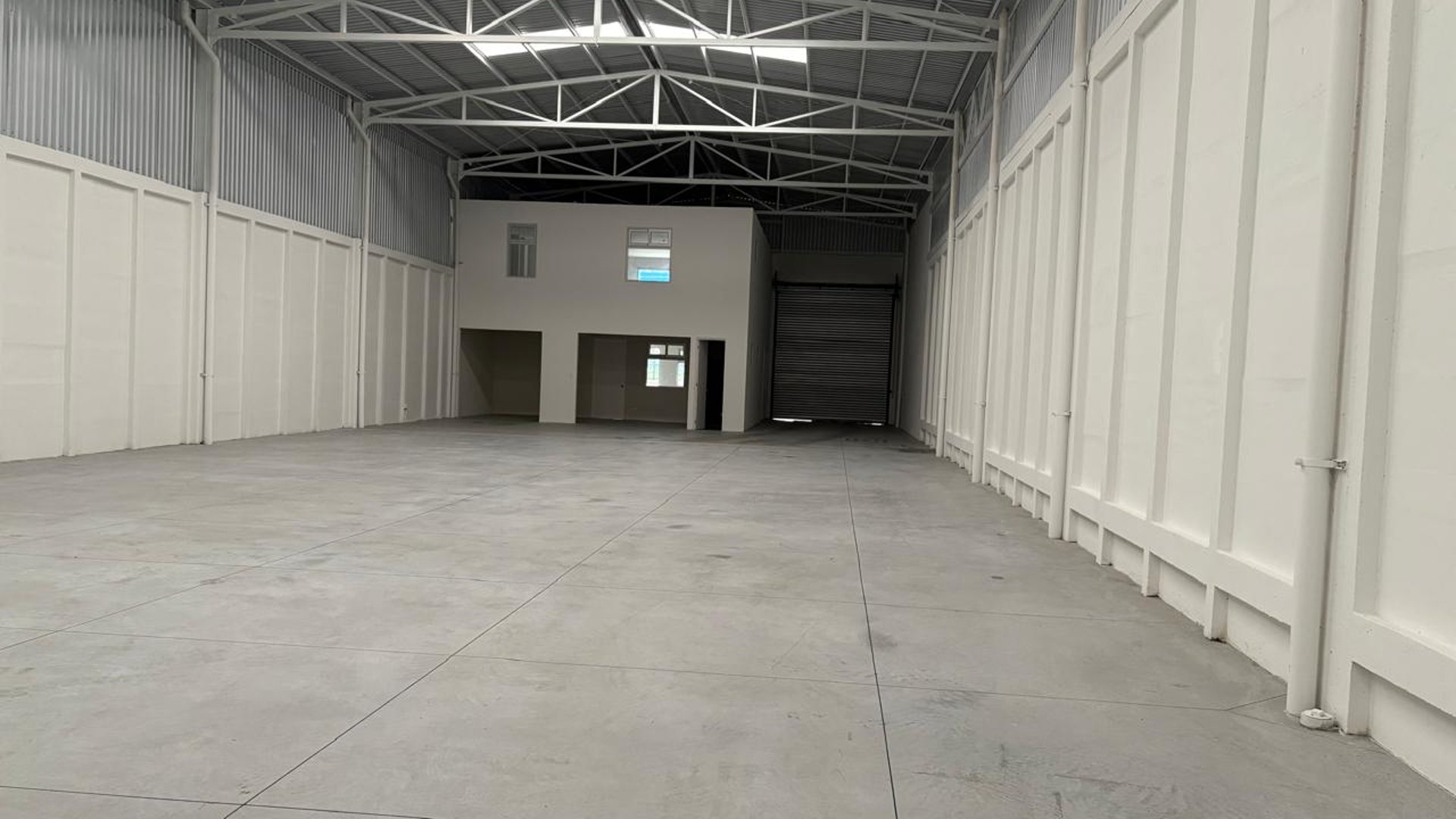 Warehouse for Rent: Industrial Campestre, CAES KM 23 | 572m² | USD $4,500