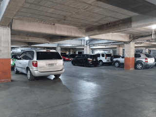 Unidades comerciales en VENTA dentro de Plaza en Zona 4 de Mixco - 2