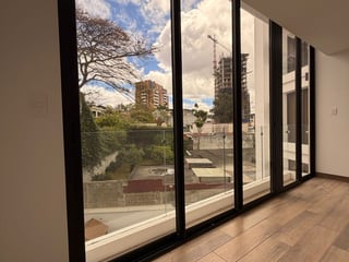 VENTA DE LINDO Y CÉNTRICO APARTAMENTO  - PRIVÉ, ZONA 15 - 4