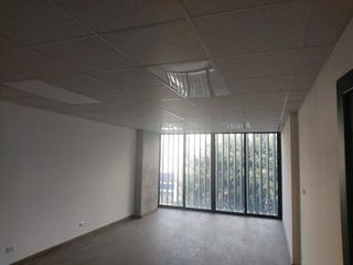 Oficina en Renta en zona 4 Granat Guatemala - Image 2