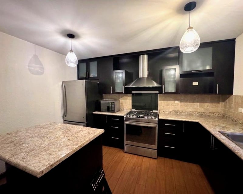 Venta de casa con jardin en KM 16.5 CAES - 3 habitaciones Ref-6006