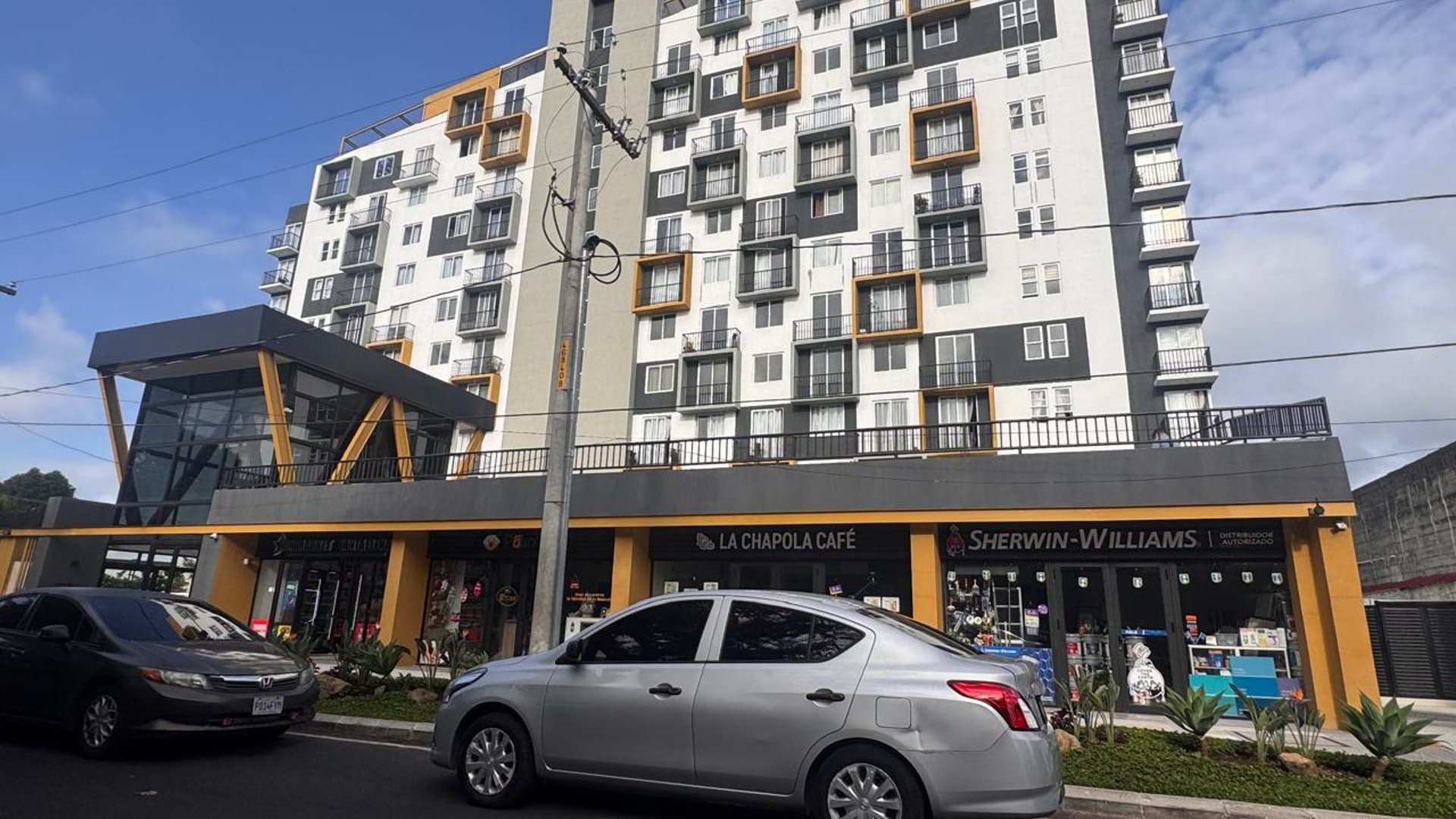 Apartamento en Venta en Esenta, de 3 Habitaciónes, Equipado, Cerca de USAC‼️