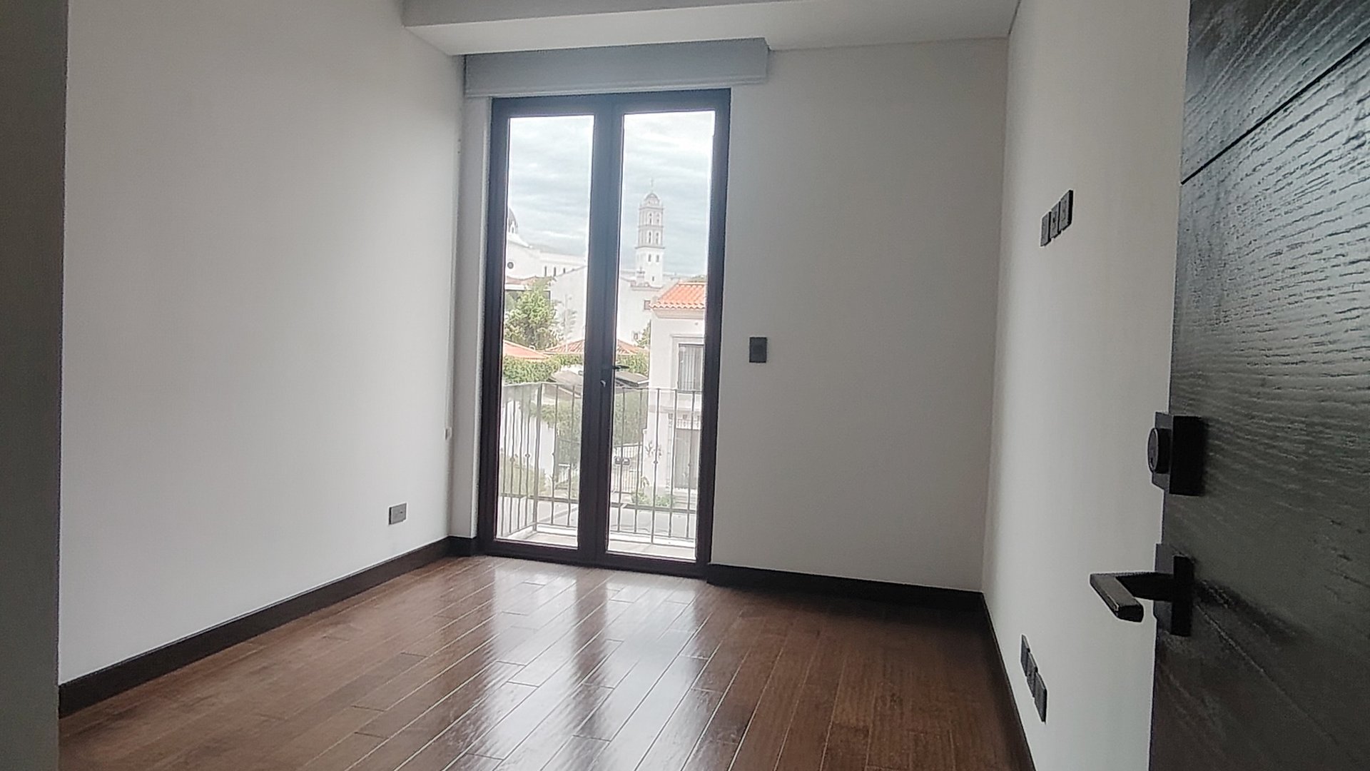 Apartamento en Renta, Zona 16 (R10375) - Miniatura 5