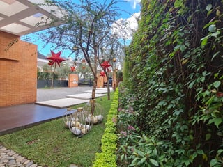 Lujosa casa en venta, Alamedas de Jacarandas, zona 16 - 4