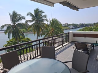 Apartamento en venta remodelado en Juan Gaviota, Marina del Sur - Image 7