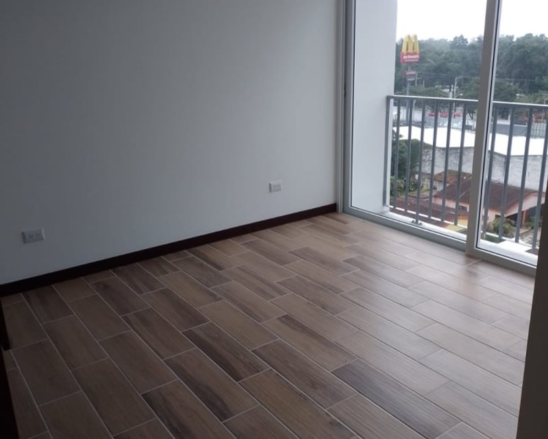 LINDO APARTAMENTO AMUEBLADO EN RENTA ZONA 12