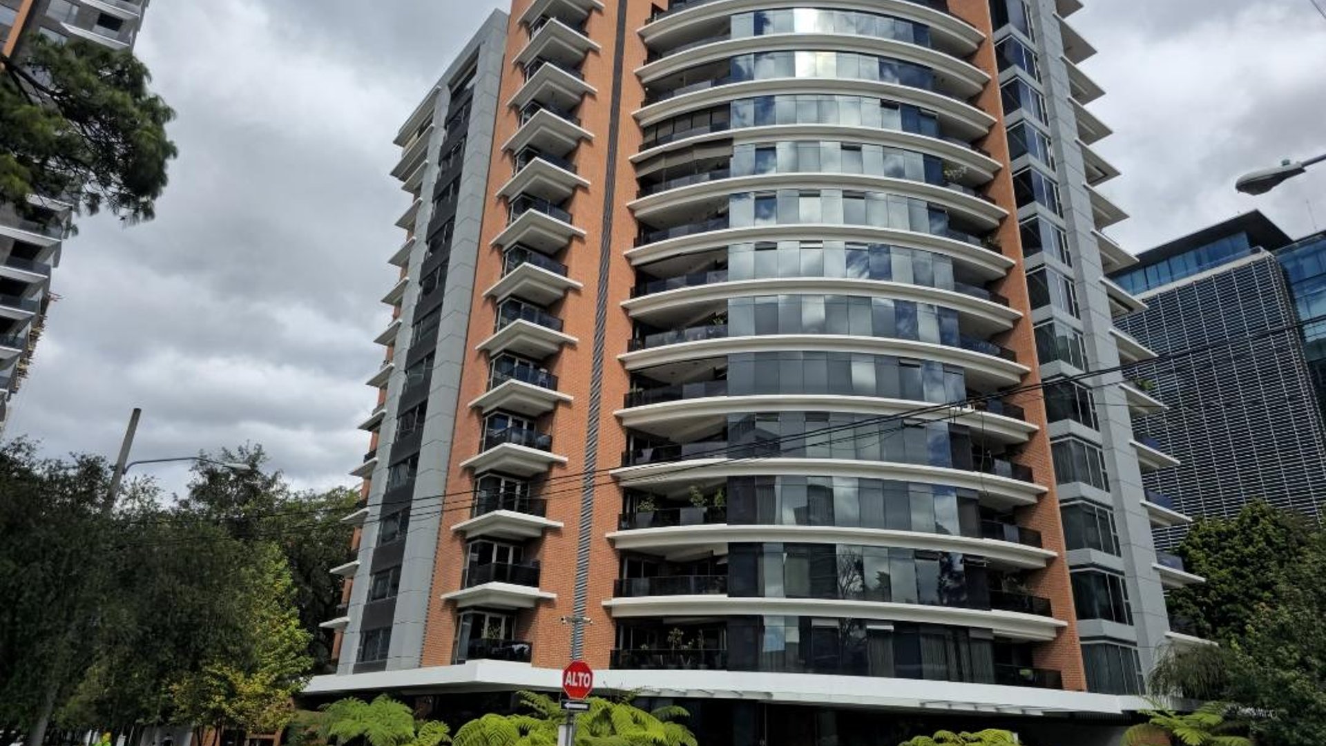 Exclusivo Penthouse En Venta - En Edificio Santa Sofia, Zona 10