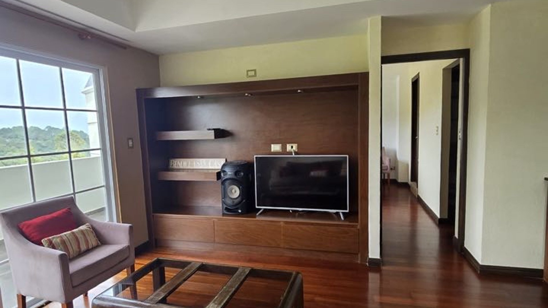 Apartamento Amueblado en Renta en Zona 16 Edificio La Vista, - Miniatura 3