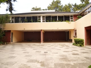 Amplia casa de 3 habitaciones + estudio en venta, Muxbal - 2