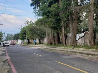 Terreno en Venta – cerca de Colonia Las Hojarascas | zona 7 - 4