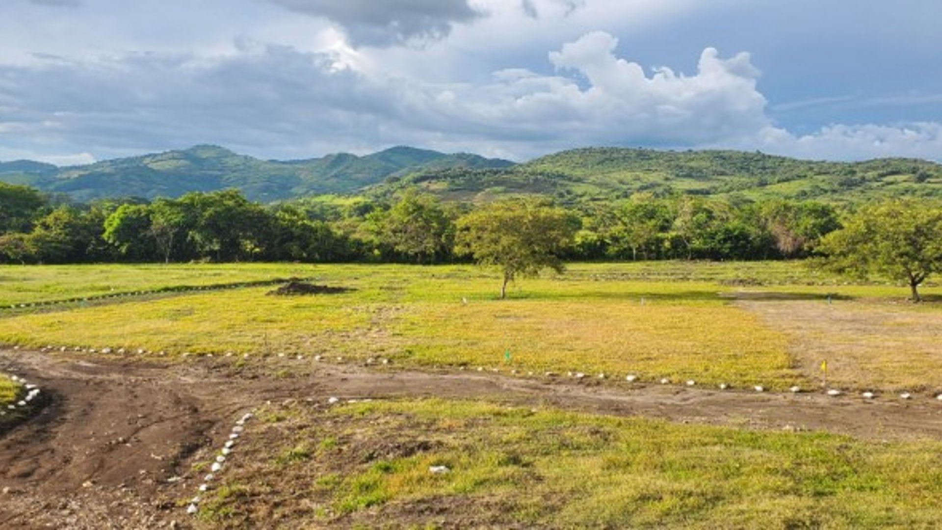 Lotes en Venta Club Residencial La Laguna Jutiapa - Miniatura 2