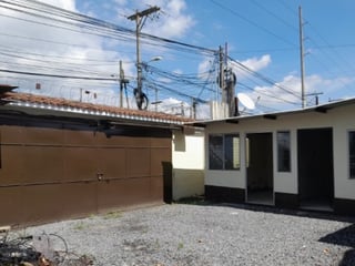 Casa para Uso Comercial en Venta Villa Nueva - 2