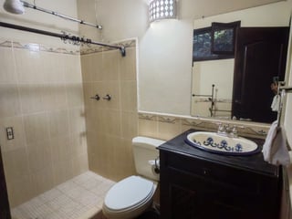 Casa en venta y renta en Antigua Guatemala - 5